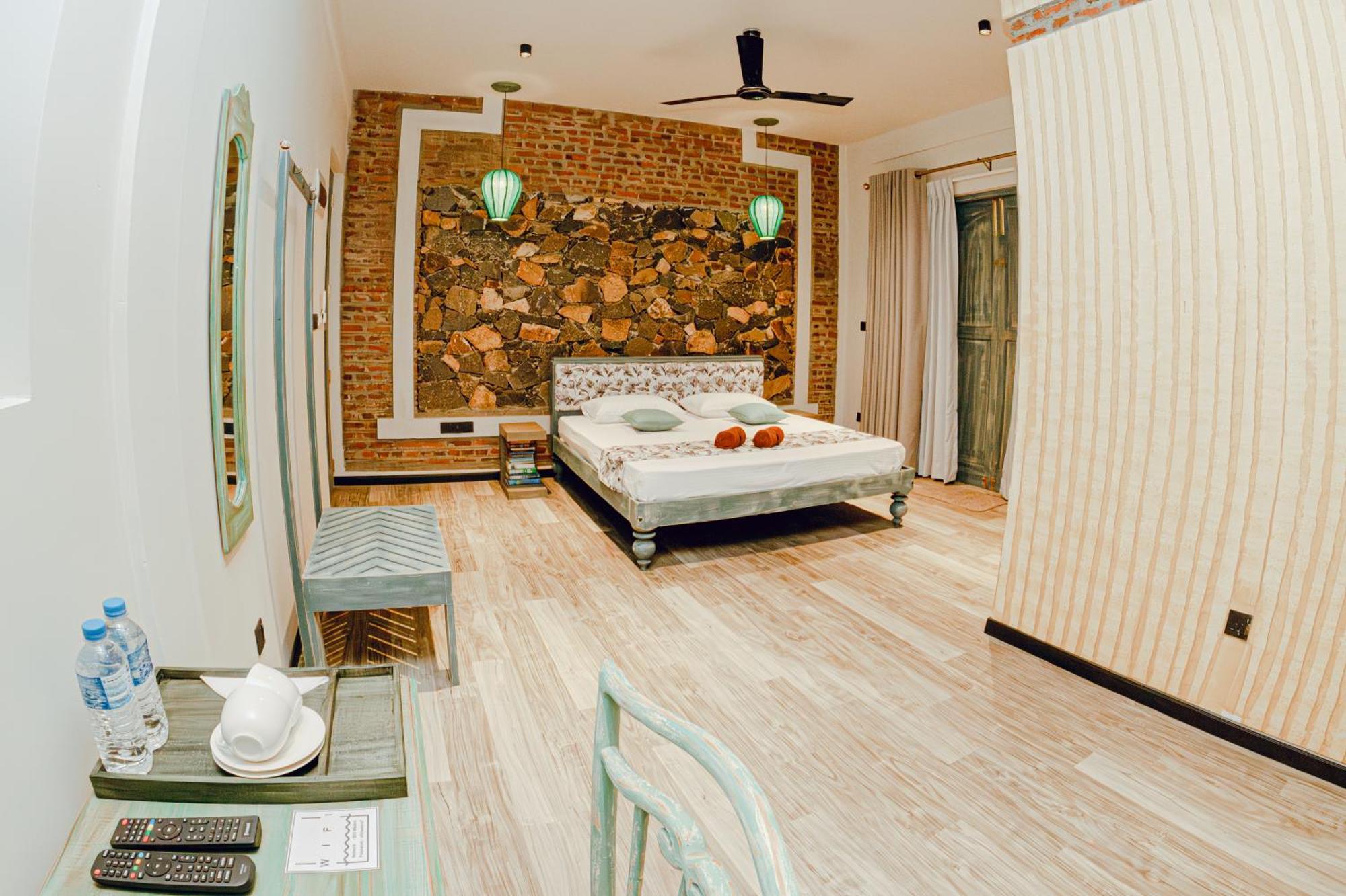 Still Waters Artistry Negombo Bagian luar foto