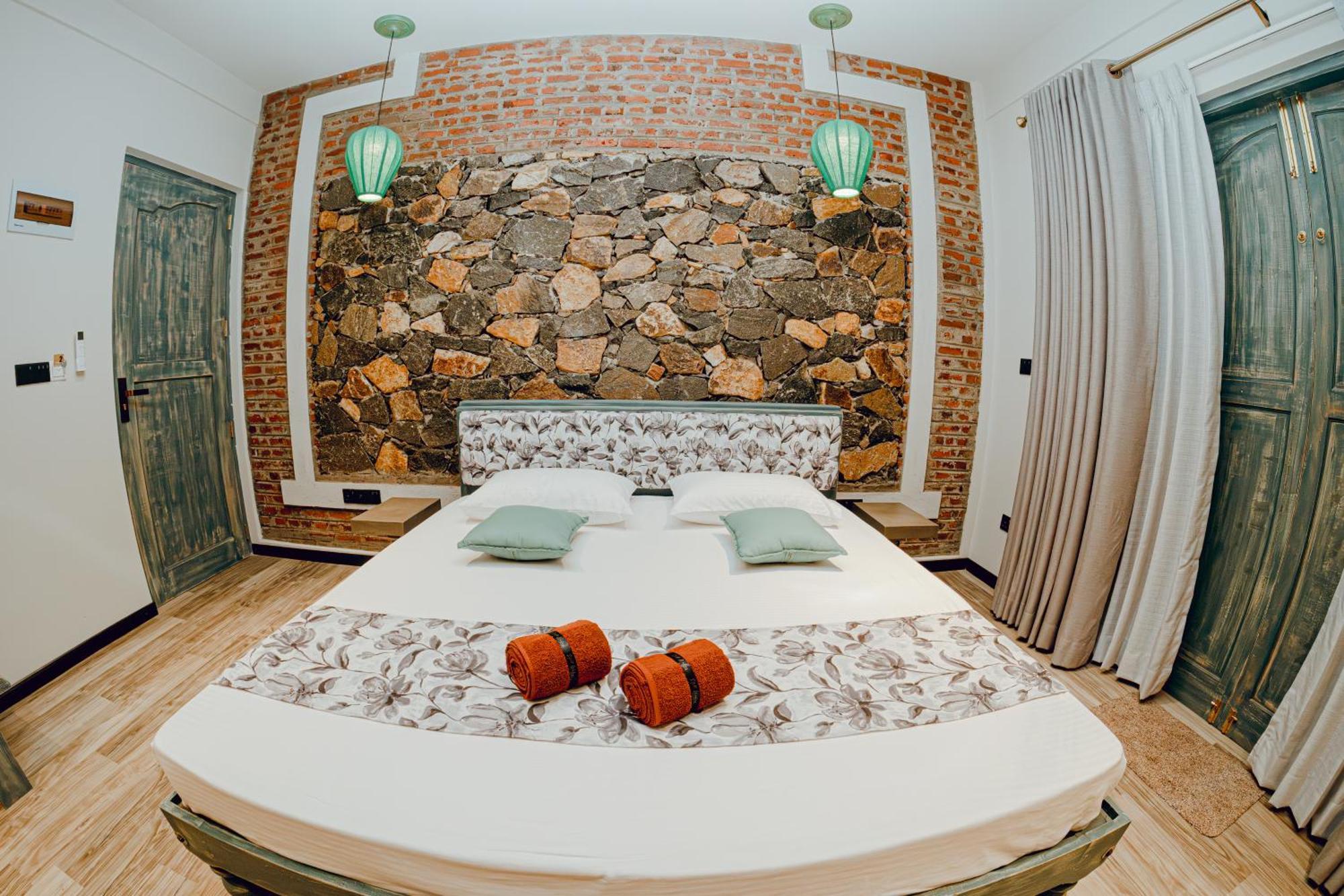 Still Waters Artistry Negombo Bagian luar foto