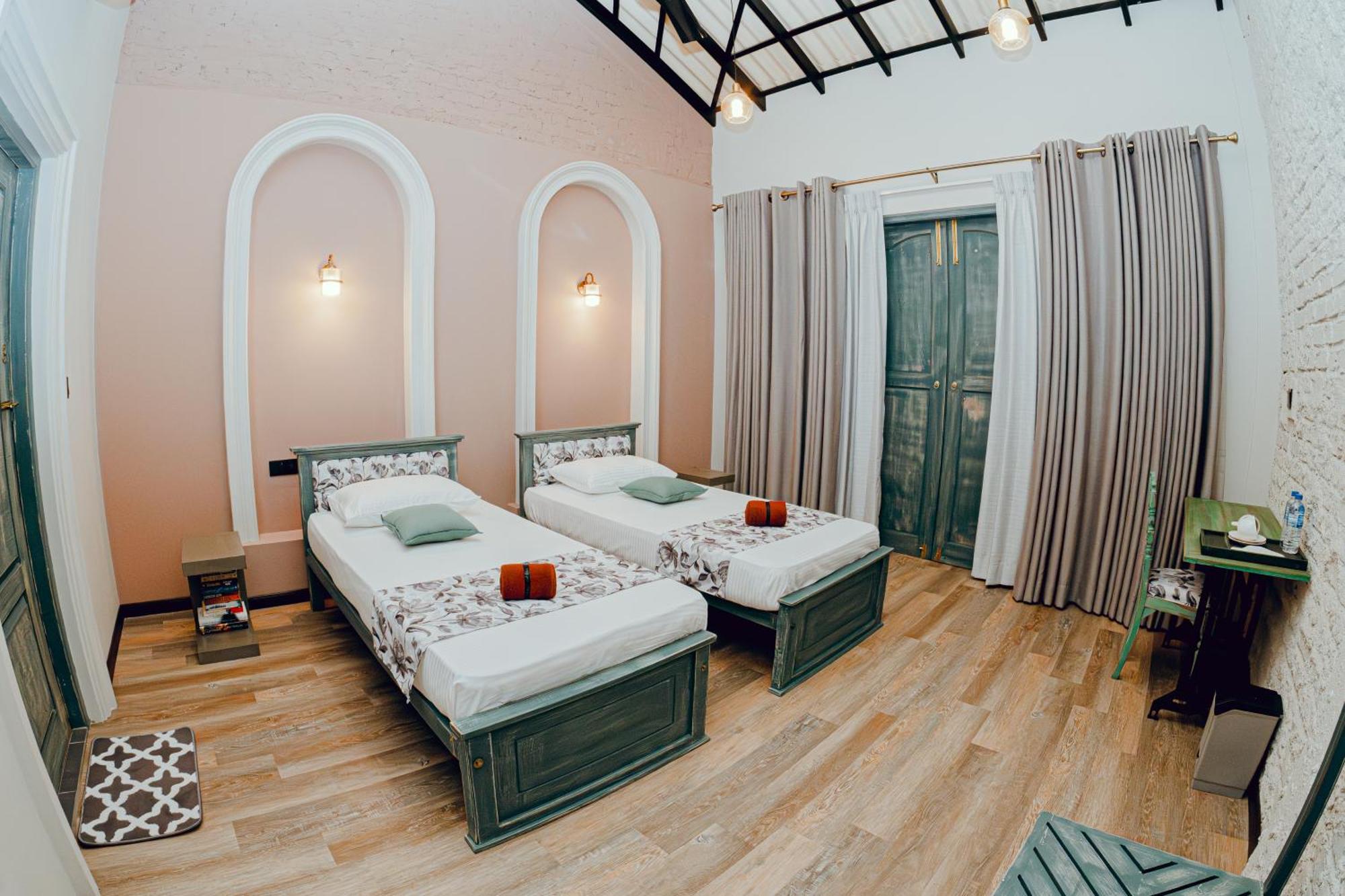 Still Waters Artistry Negombo Bagian luar foto
